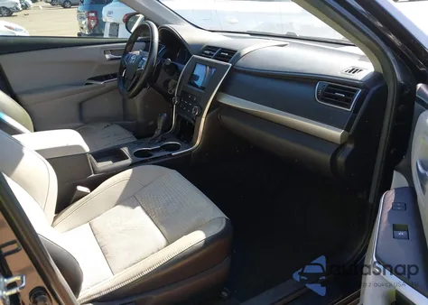 2015 Toyota Camry Se z USA, uszkodzony, nr VIN 4T1BF1FK1FU062543